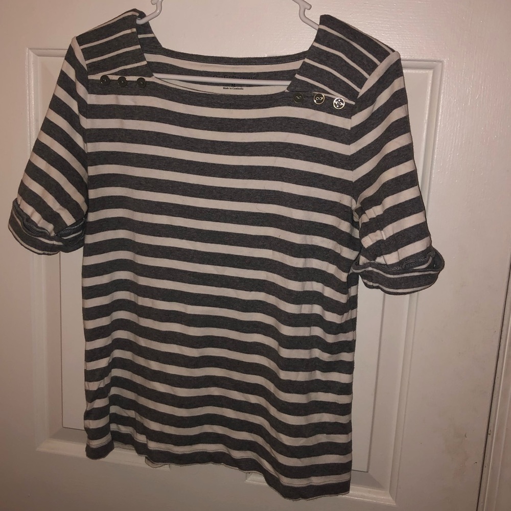 Cute comfy short sleeve shirt